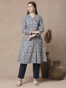 FASHOR Geometric Printed Angrakha V-Neck Pure Cotton  A-Line Kurta