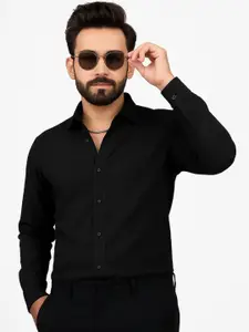 IKON FASHION Men Textured Spread Collar Casual Shirt