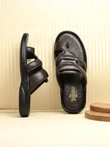 The Roadster Lifestyle Co Men Textured Comfort Sandals
