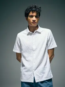 Flying Machine Men Vertical Striped Spread Collar Cotton Casual Shirt