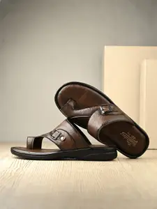The Roadster Lifestyle Co. Men Textured Comfort Sandals