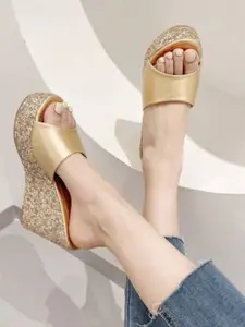 GLO GLAMP Women Shimmering Heights Wedge Sandals