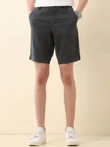 U.S. Polo Assn. Men Solid Slim Fit Mid-Rise Chino Shorts