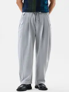 Snitch Men Light Grey Mid-Rise Relaxed Fit Trouser