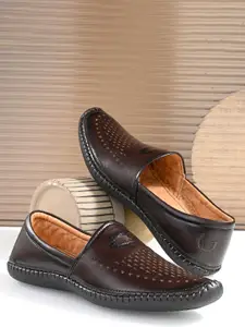 Vellinto Men Perforations Mojaris