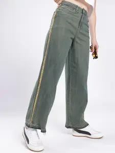 glitchez Women Frayed Detail Baggy Fit High-Rise Light Fade Jeans