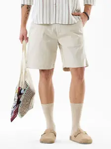 Snitch Men Mid-Rise Regular Fit Shorts