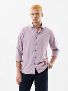 Snitch Men Slim Fit Solid Spread Collar Casual Shirt