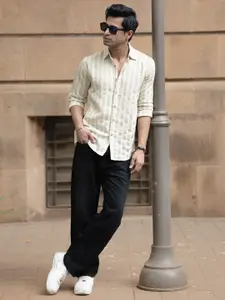 Powerlook Men Vertical Striped Spread Collar Casual Shirt