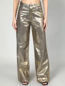 Fashion Gaiia Women Straight Fit Mid-Rise Coated Jeans