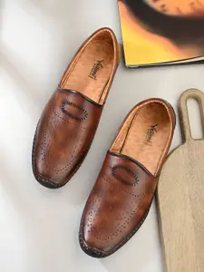 Vellinto Men Perforations Round Toe Mojaris