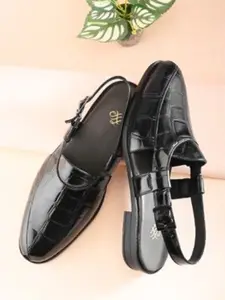 House of Pataudi Men Textured Peshawari Shoe-Style Sandals With Buckle
