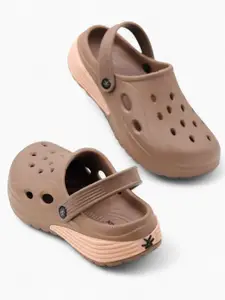 WROGN Men Casual Clogs