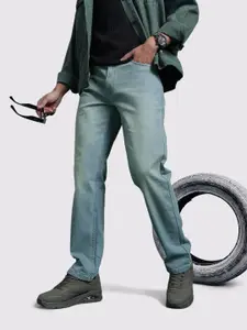 The Roadster Life Co. Men Mid-Rise Light Fade Stretchable Regular Fit Jeans