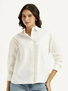 Levis Women Relaxed Fit Solid Spread Collar Cotton Casual Shirt