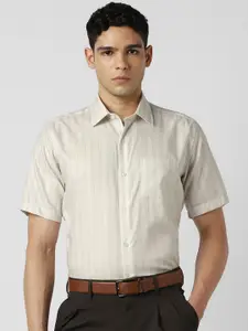 Van Heusen Vertical Striped Spread Collar Short Sleeves Cotton Formal Shirt