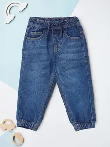 max Boys Regular Fit Mid-Rise Light Fade Jeans