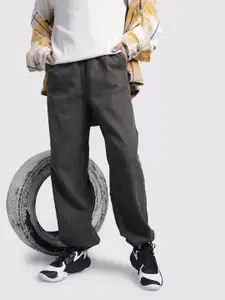 The Roadster Life Co. Men Parachute Fit Jogger Style Jeans