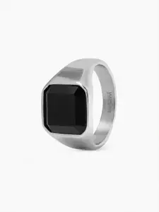 SWASHAA Thorne Men Black Stone Signet Ring