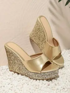 GLO GLAMP Women Embellished Shimmering Heights Open Toe Wedges Heel Sandals