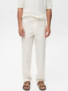 MANGO MAN Mid-Rise Cotton-Linen Regular Fit Chinos