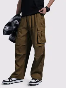 The Roadster Lifestyle Co. Men Pure Cotton Self-Checked Parachute Fit Cargos