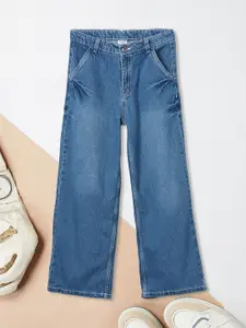 max Girls Regular Fit Mid-Rise Light Fade Jeans