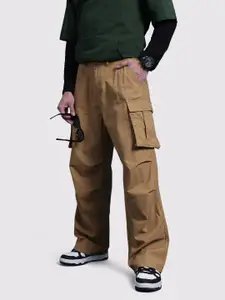 The Roadster Lifestyle Co. Men Pure Cotton Self-Checked Parachute Fit Cargos