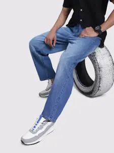 The Roadster Life Co. Men Light Fade Cotton Loose Fit Jeans