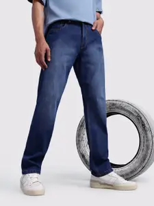 The Roadster Life Co. Men Regular Fit Light Fade Stretchable Jeans
