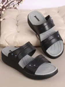 The Roadster Lifestyle Co. Women Open Toe Comfort Flats