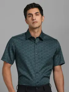 Louis Philippe Men Floral Printed Formal Shirt