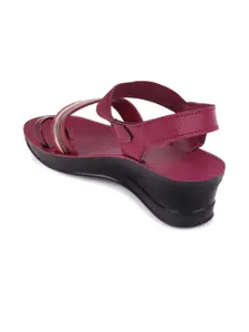 PENNEN Women Multicoloured Thong Flip-Flops