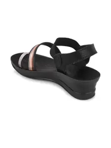 PENNEN Women Multicoloured Thong Flip-Flops