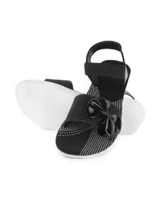 PENNEN Women Multicoloured Thong Flip-Flops