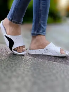 aadi Men White Sliders