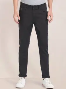 U.S. Polo Assn. Men Solid Slim Fit Mid-Rise Flat-Front Regular Trousers