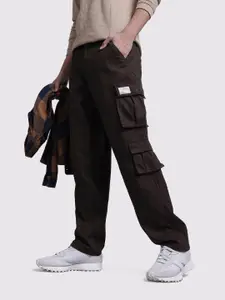 The Roadster Life Co. Men Mid-Rise Pure Cotton Relaxed Fit Cargos