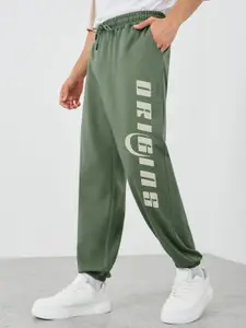 Styli Men Big Text Placement Print Oversized Fit Cotton Terry Casual Jogger
