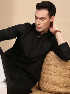 House of Pataudi Floral Embroidered Mandarin Collar Chikankari Cotton Straight Kurta