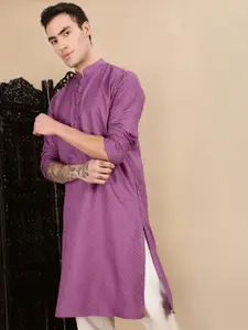 House of Pataudi Men Textured Pattern Cotton Straight Kurta