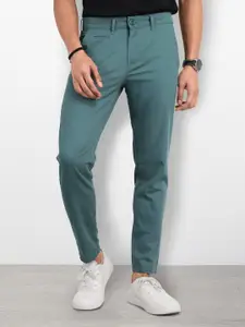 The Roadster Life Co. Men Regular Fit Cotton Chinos