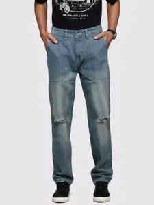 The Roadster Lifestyle Co. Men Relaxed Fit High-Rise Slash Knee Light Fade Jeans