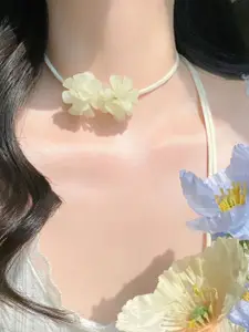 StyleCast x Revolte Minimal Necklace