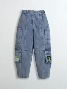 Tiny Girl Girls Regular Fit Mid-Rise Light Fade Embellished Jeans