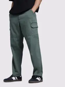 The Roadster Life Co. Men Mid-Rise Pure Cotton Relaxed Fit Cargos