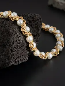 StyleCast x Revolte Gold-Plated Pearls Beaded Minimal Necklace