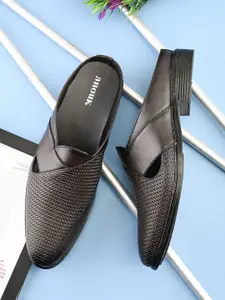 Anouk Men Textured Lightweight Mules