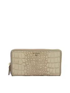 Da Milano Women Textured Leather Zip Around Wallet