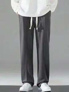 The Modern Soul Men Mid Rise Loose Fit Track Pant